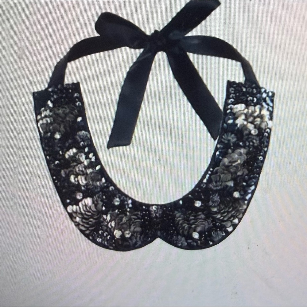Anne fontaine, NWT, dark blue satin collar, decorated with stones & sequins